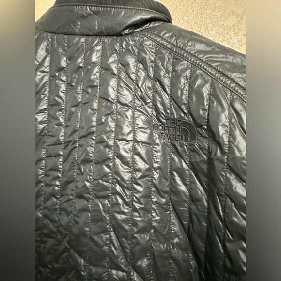 The North Face Black Jacket size M women's. - Picture 8 of 8